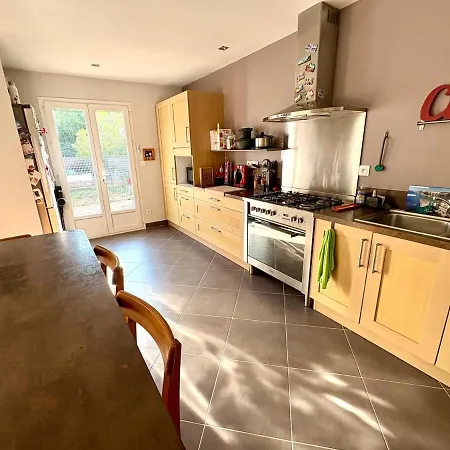Villa Maison Avec Piscine à Proximité De La Cité
