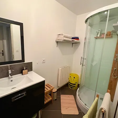 Maison Avec Piscine A Proximite De La Cite